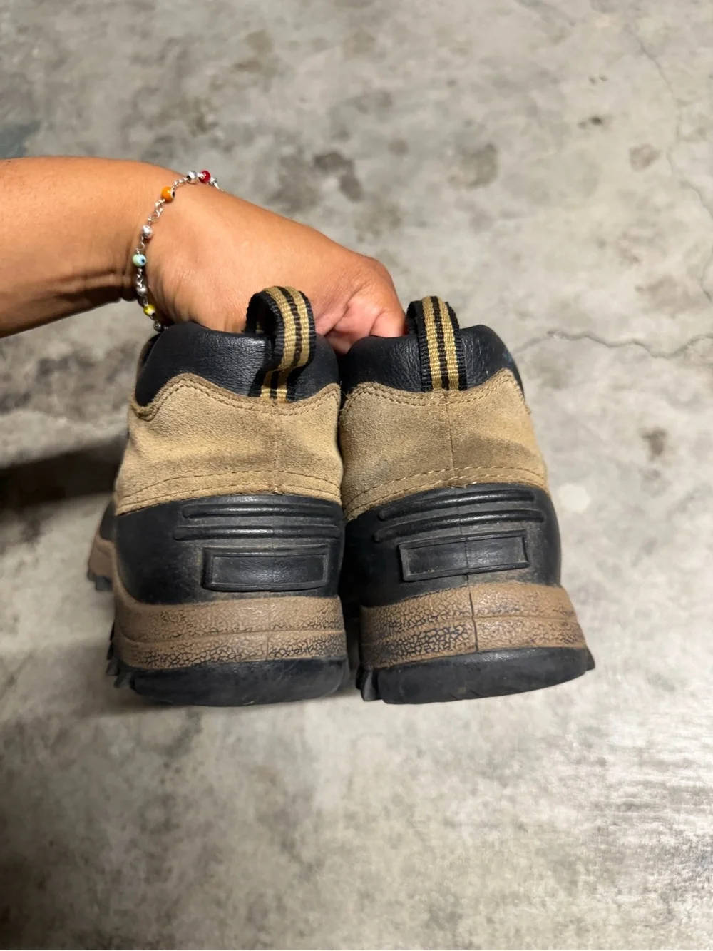 boston accent outlook velcro boots
